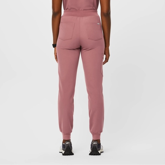 Figs Women’s Scrub Set in Light Wine Color - Picture 3 of 16